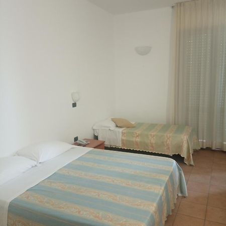 Hotel Beaurivage Senigallia Exteriör bild