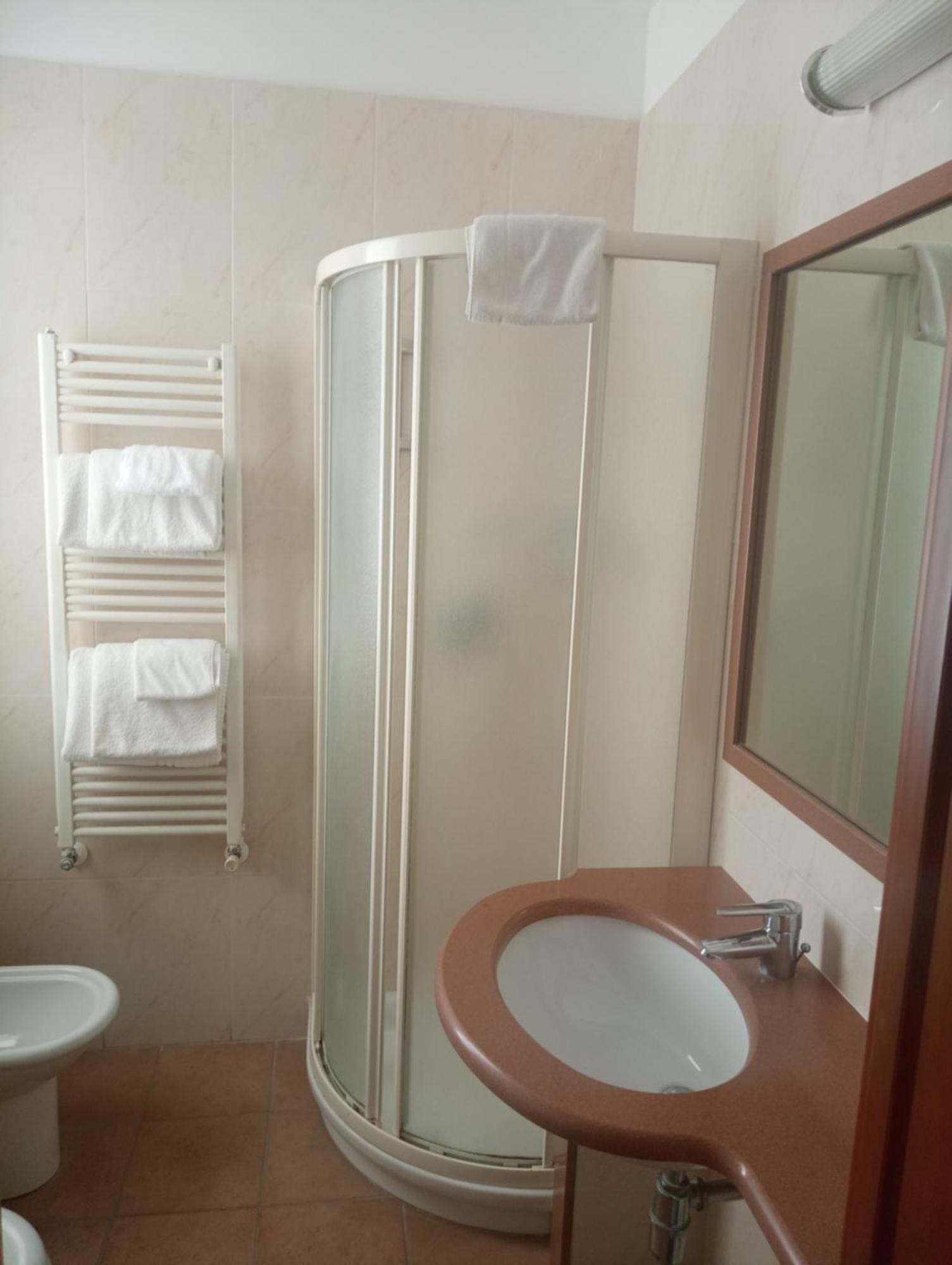 Hotel Beaurivage Senigallia Exteriör bild