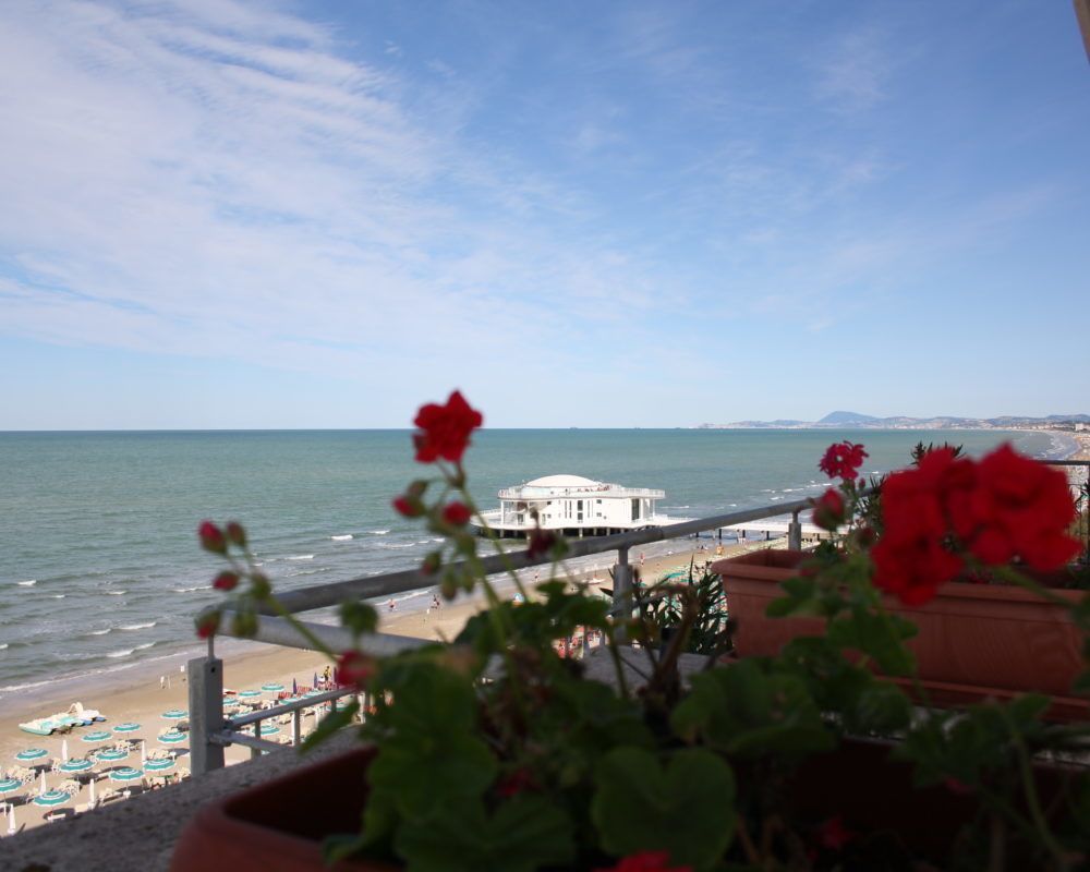 Hotel Beaurivage Senigallia Exteriör bild
